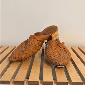 Liberté Bondi Woven Mules